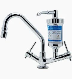 TORNEIRA BANCADA COM FILTRO BICA MÓVEL